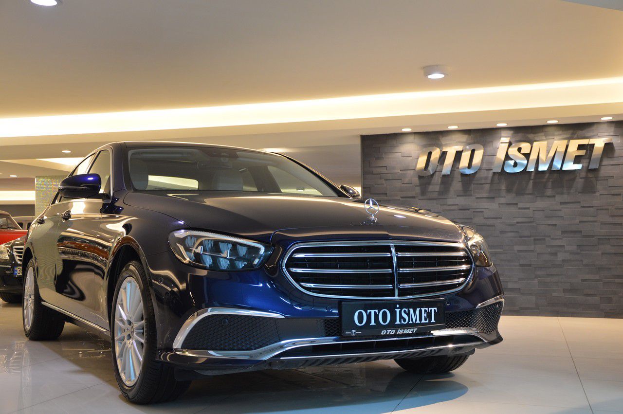 MERCEDES E220d 4MATIC EXCLUSIVE