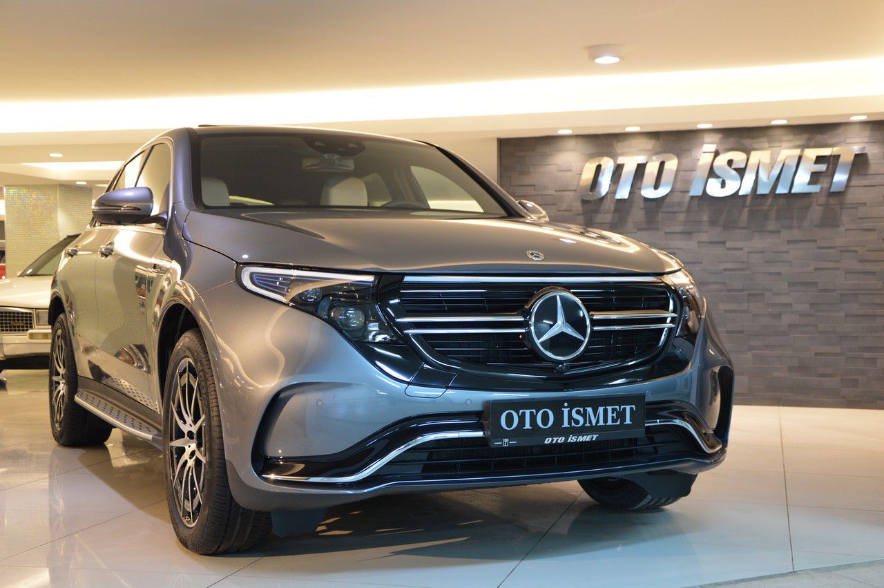 MERCEDES EQC400 4MATIC AMG