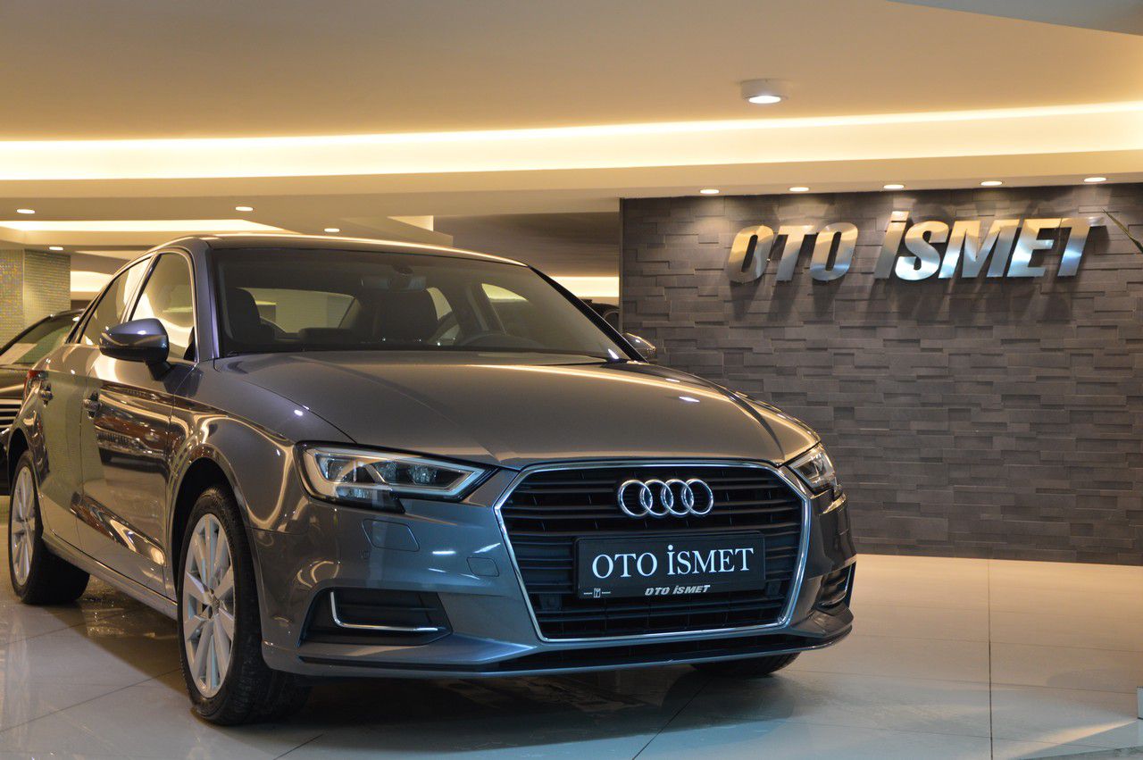 AUDI A3 35TFSI SEDAN