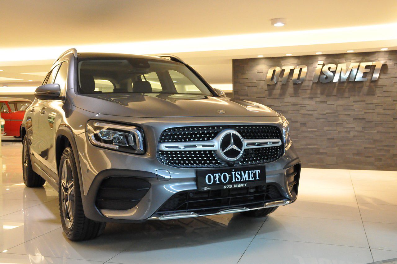 MERCEDES GLB200 AMG
